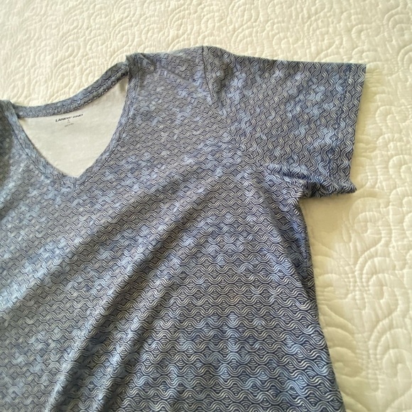 Lands' End Blue Boxy Short Sleeve T-Shirt Shades of Blue Wavy Print Size Small - Picture 5 of 8